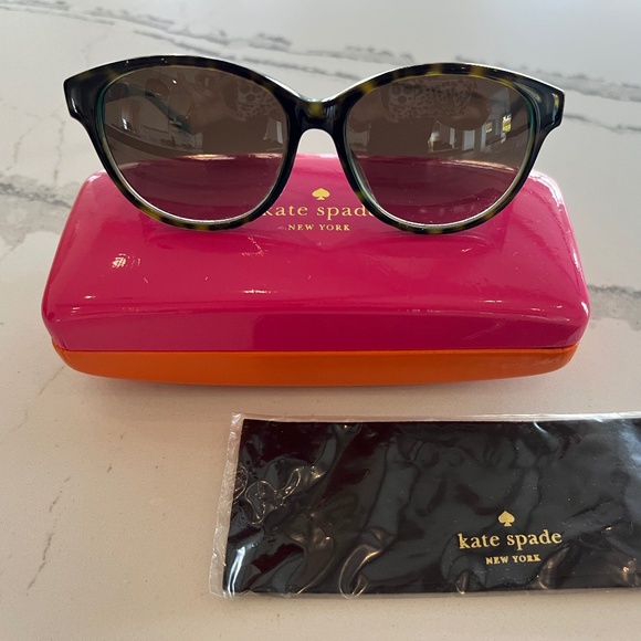 Kate Spade Sunglasses- Tortise - Picture 1 of 9